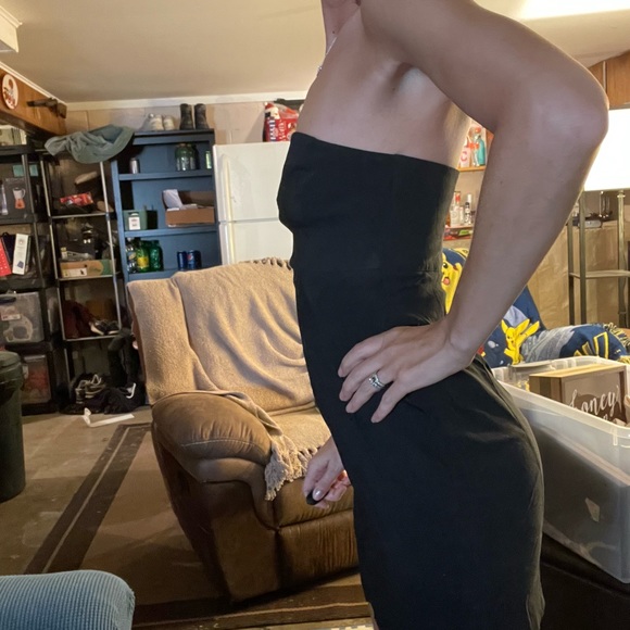 Black Stretch Sleeveless Cocktail Dress from Express - Picture 3 of 4